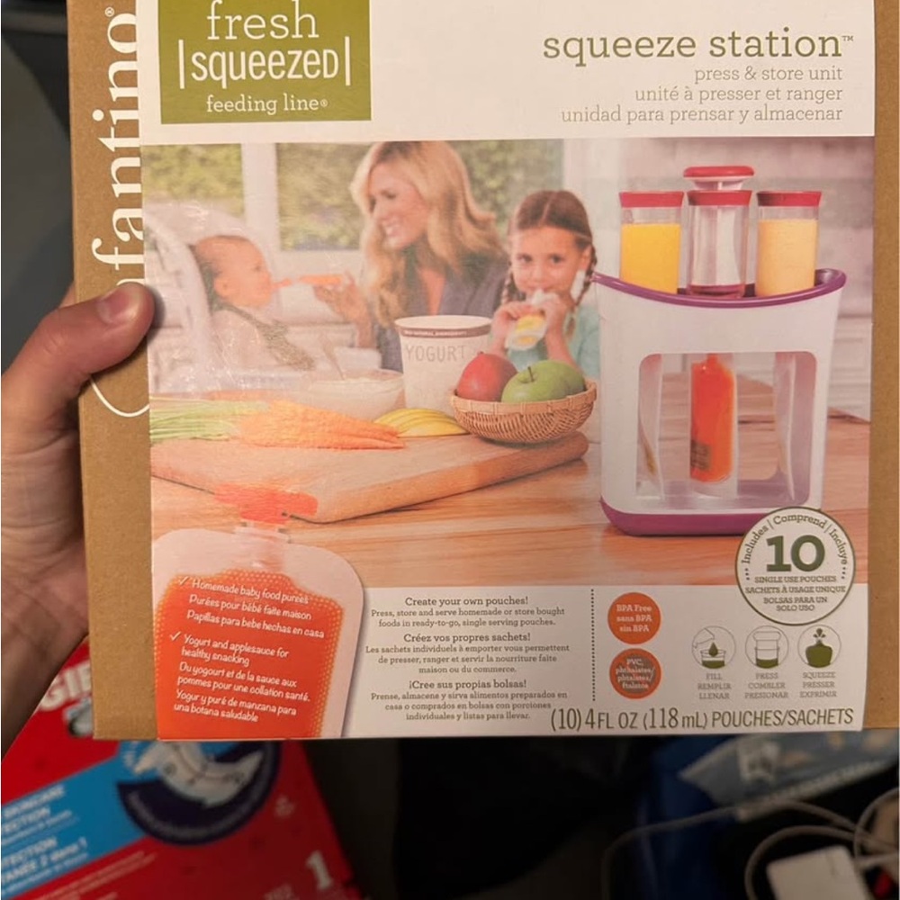 Infantino Fresh Squeezed Squeeze Station - Purple and White